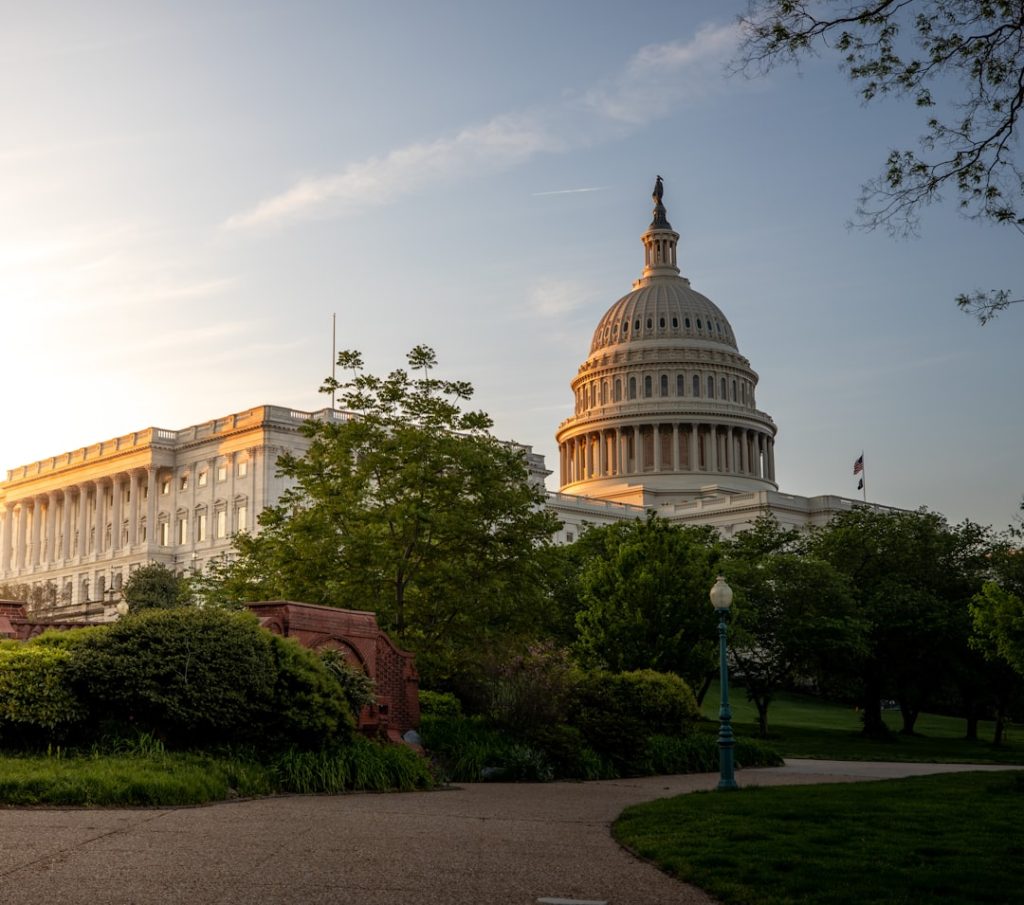 US Capitol building, representing state-level plastic packaging legislation